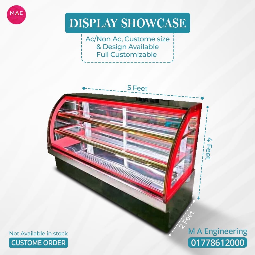 Curved Display Showcase (Red LED)